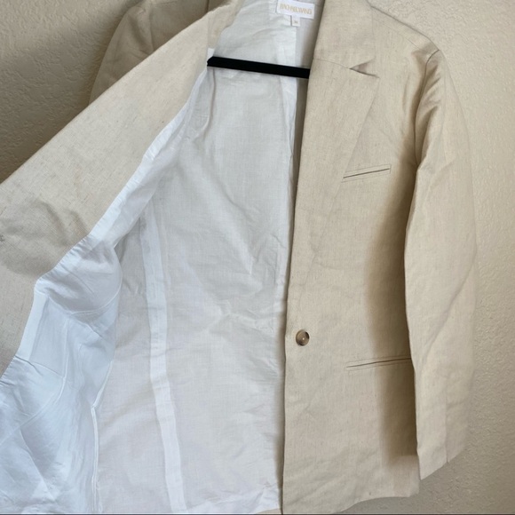 Women's Cream Blazer - Picture 10 of 13